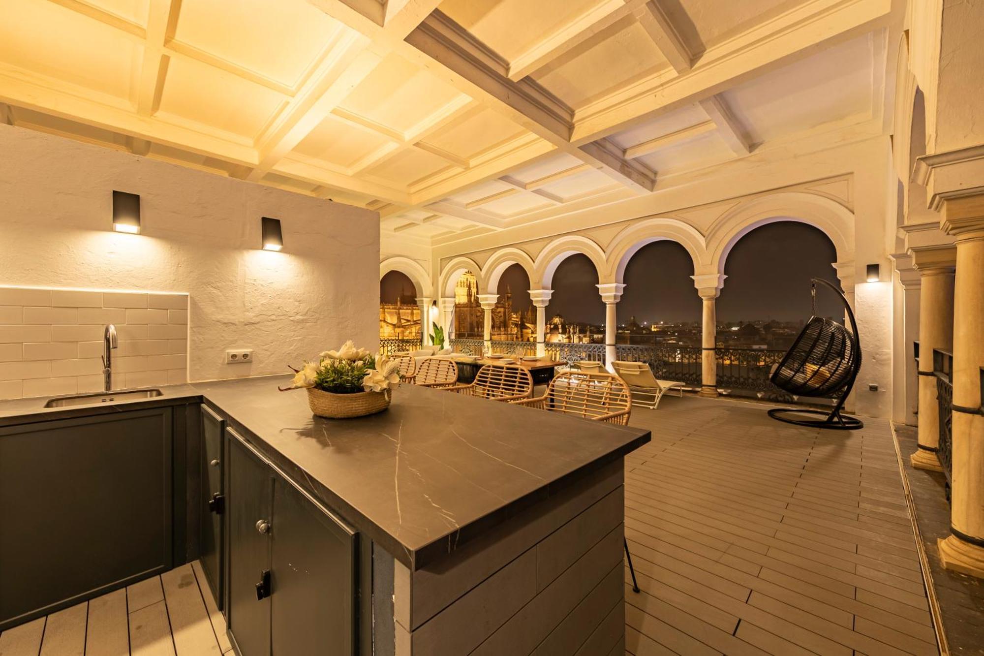 Isg Apartments The Most Exclusive Apartment In Sevillaparking Buitenkant foto