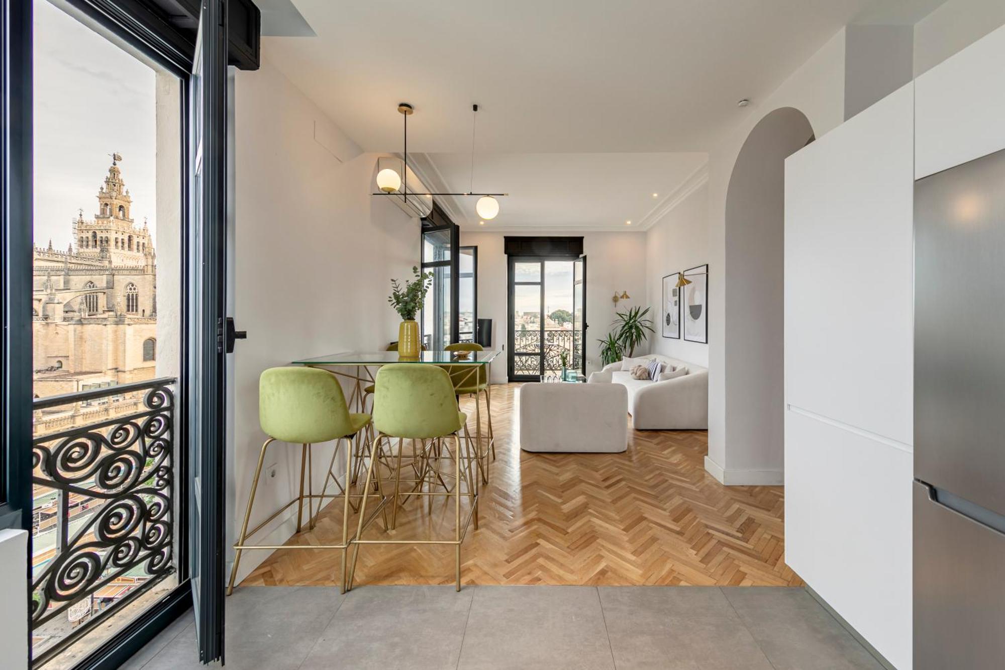 Isg Apartments The Most Exclusive Apartment In Sevillaparking Buitenkant foto