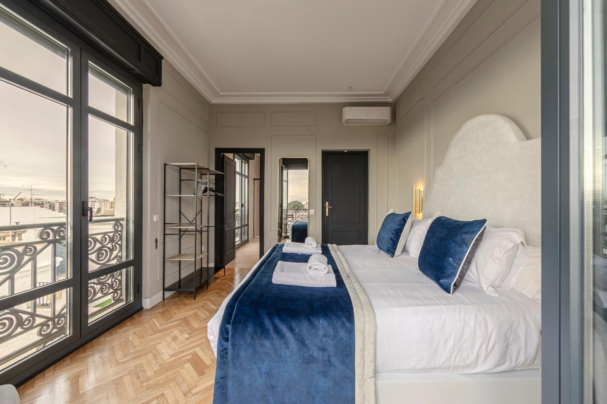 Isg Apartments The Most Exclusive Apartment In Sevillaparking Buitenkant foto