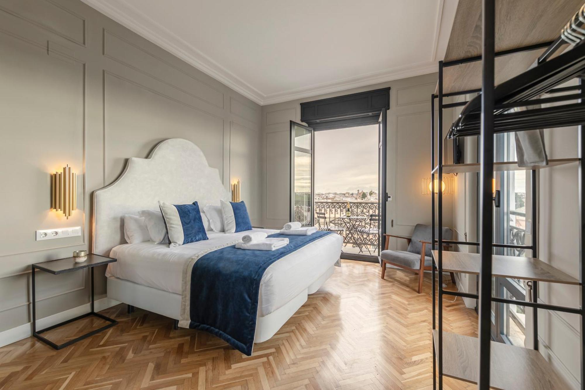 Isg Apartments The Most Exclusive Apartment In Sevillaparking Buitenkant foto