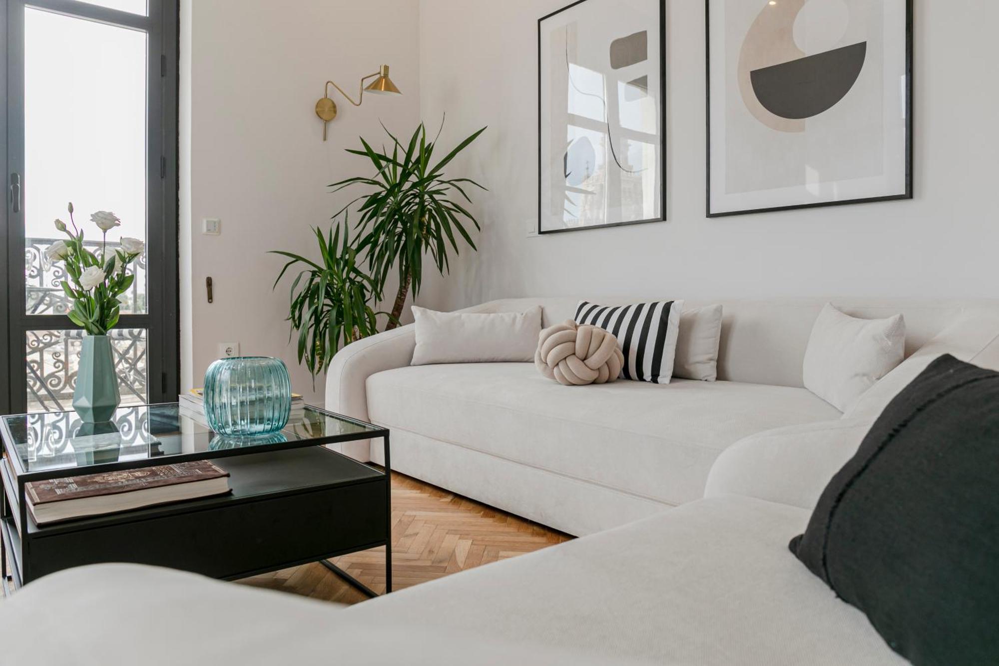 Isg Apartments The Most Exclusive Apartment In Sevillaparking Buitenkant foto